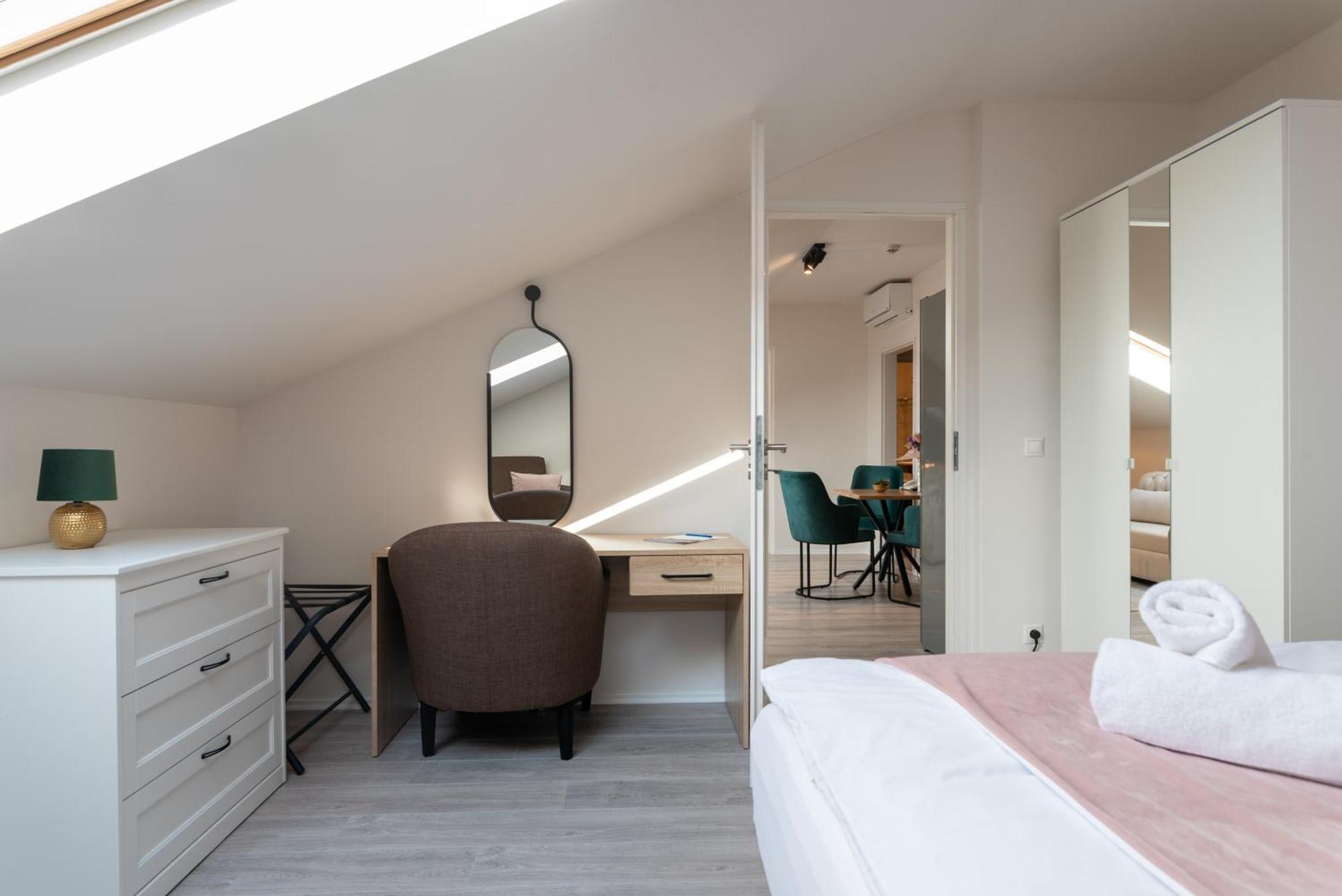 Holdvirag Hotel Sárvár 外观 照片