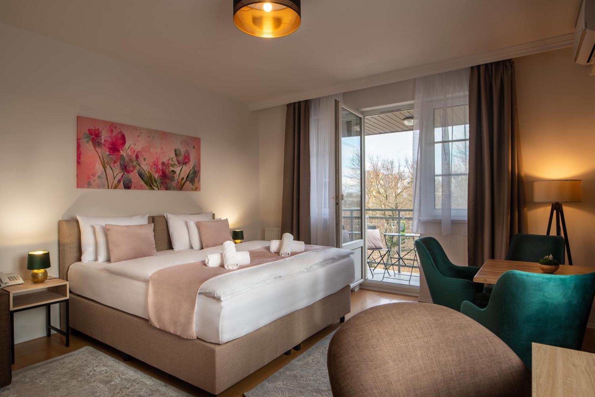 Holdvirag Hotel Sárvár 客房 照片