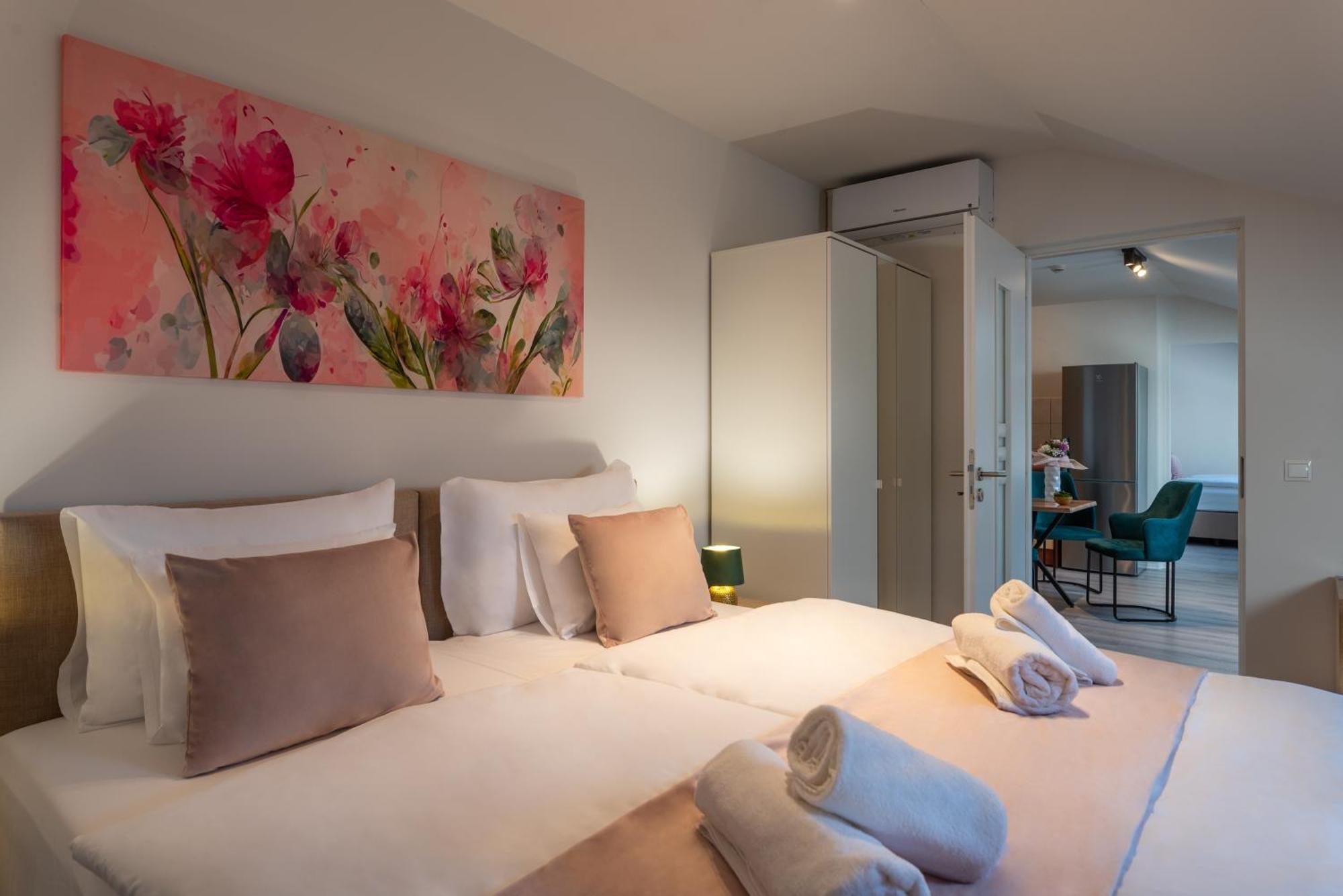Holdvirag Hotel Sárvár 客房 照片