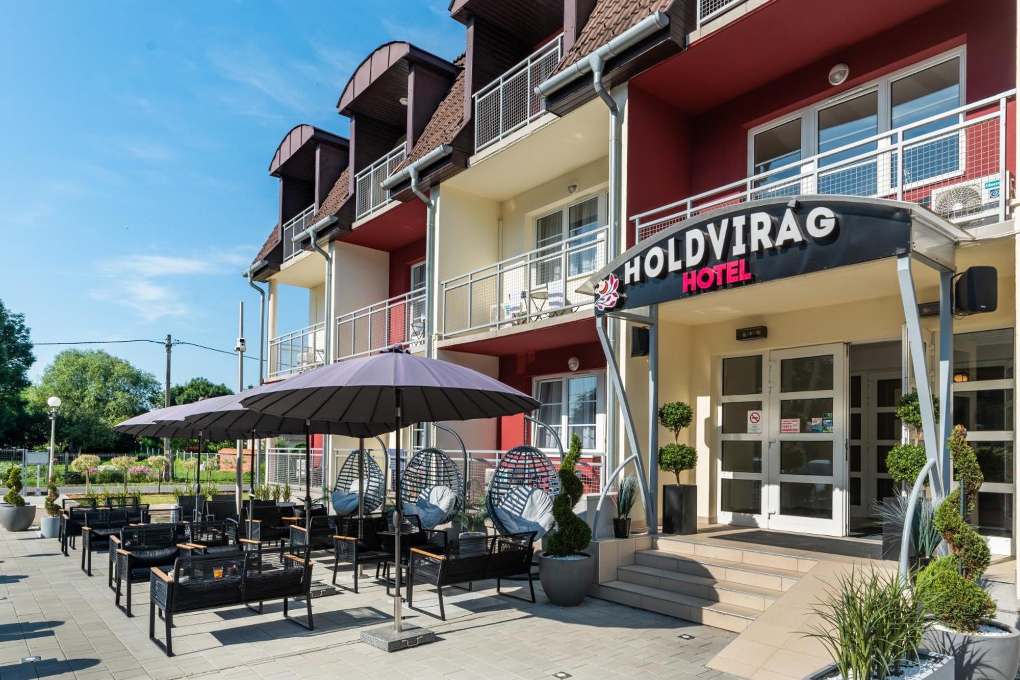 Holdvirag Hotel Sárvár 外观 照片